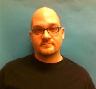 Adam Neil Gordon a registered Sex Offender of Illinois