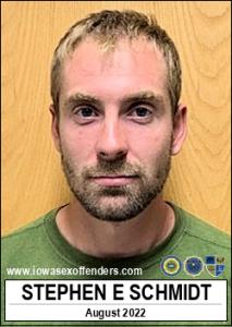 Stephen Eugene Schmidt a registered Sex Offender of Iowa