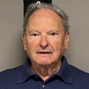Robert J Niccolai a registered Sex Offender of Illinois