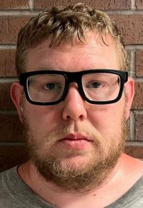 Tyler D Bennett a registered Sex Offender of Illinois
