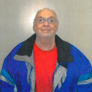Stephen J Lloyd a registered Sex Offender of Illinois