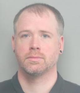Nicholas Scott Songer a registered Sex Offender of Illinois