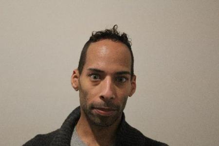 Donnel A Davis a registered Sex Offender of Massachusetts