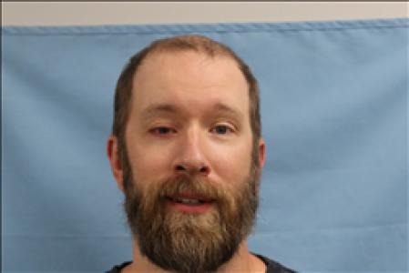 Ian Thomas Richardson a registered Sex, Violent, or Drug Offender of Kansas