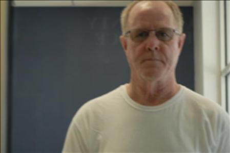 Lonnie Albert Davidson a registered Sex, Violent, or Drug Offender of Kansas