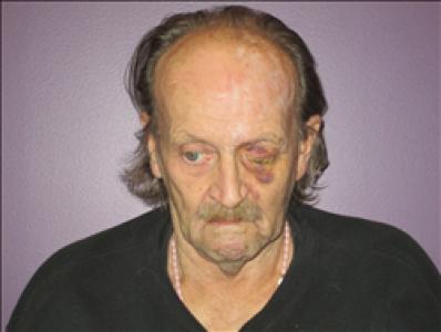 Max Warren Atterbury a registered Sex, Violent, or Drug Offender of Kansas