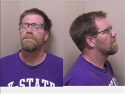 Christopher Leo Cummings a registered Sex, Violent, or Drug Offender of Kansas