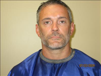 Matthew James Dugan a registered Sex, Violent, or Drug Offender of Kansas