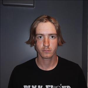 Blake Alexander Looney a registered Sex, Violent, or Drug Offender of Kansas