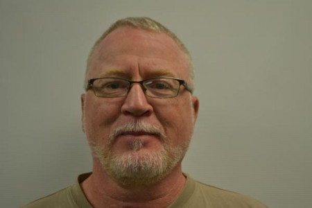 Eric V Graves a registered Sex or Violent Offender of Indiana