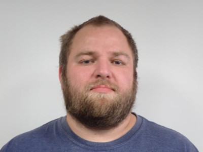 Dustin Oneal a registered Sex or Violent Offender of Indiana