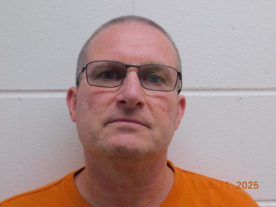 Richard Brian Laue a registered Sex or Violent Offender of Indiana